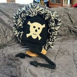 Black and White Skull Knit Hat